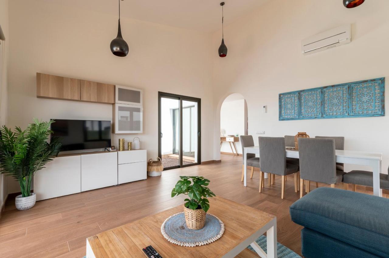 Villa Pueblo Majorero piscina privada climatizada y barbacoa Caleta de Fuste Exterior foto