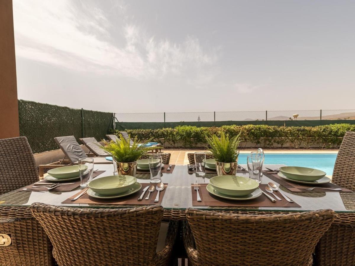 Villa Pueblo Majorero piscina privada climatizada y barbacoa Caleta de Fuste Exterior foto
