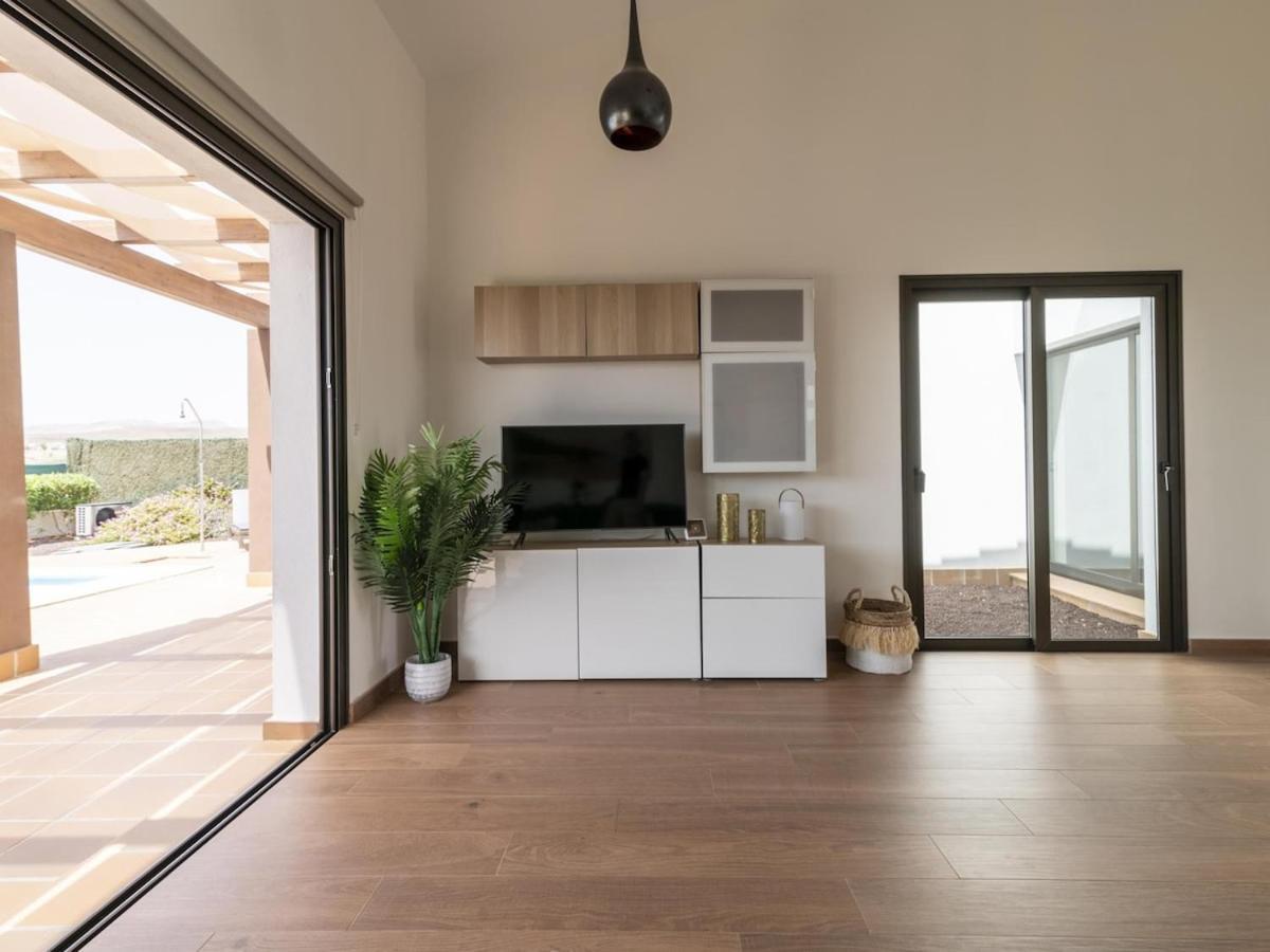 Villa Pueblo Majorero piscina privada climatizada y barbacoa Caleta de Fuste Exterior foto